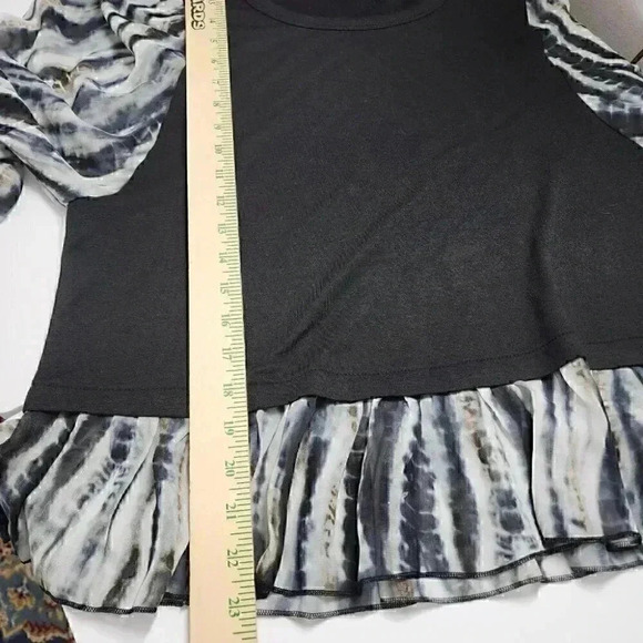 Kim & Cami Crew Neck Balloon Sleeve Ruffle Women Blouse S - Picture 8 of 8